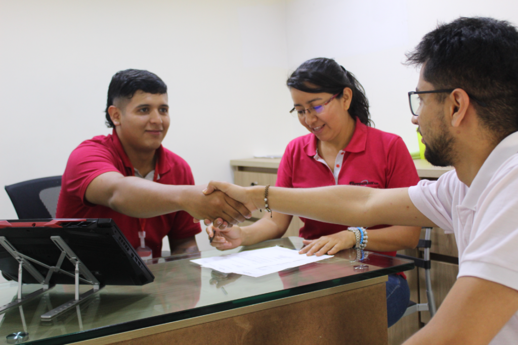 Contratos empresariales en TRANSPORTE ESPECIAL DE PASAJEROS Y TURISMO